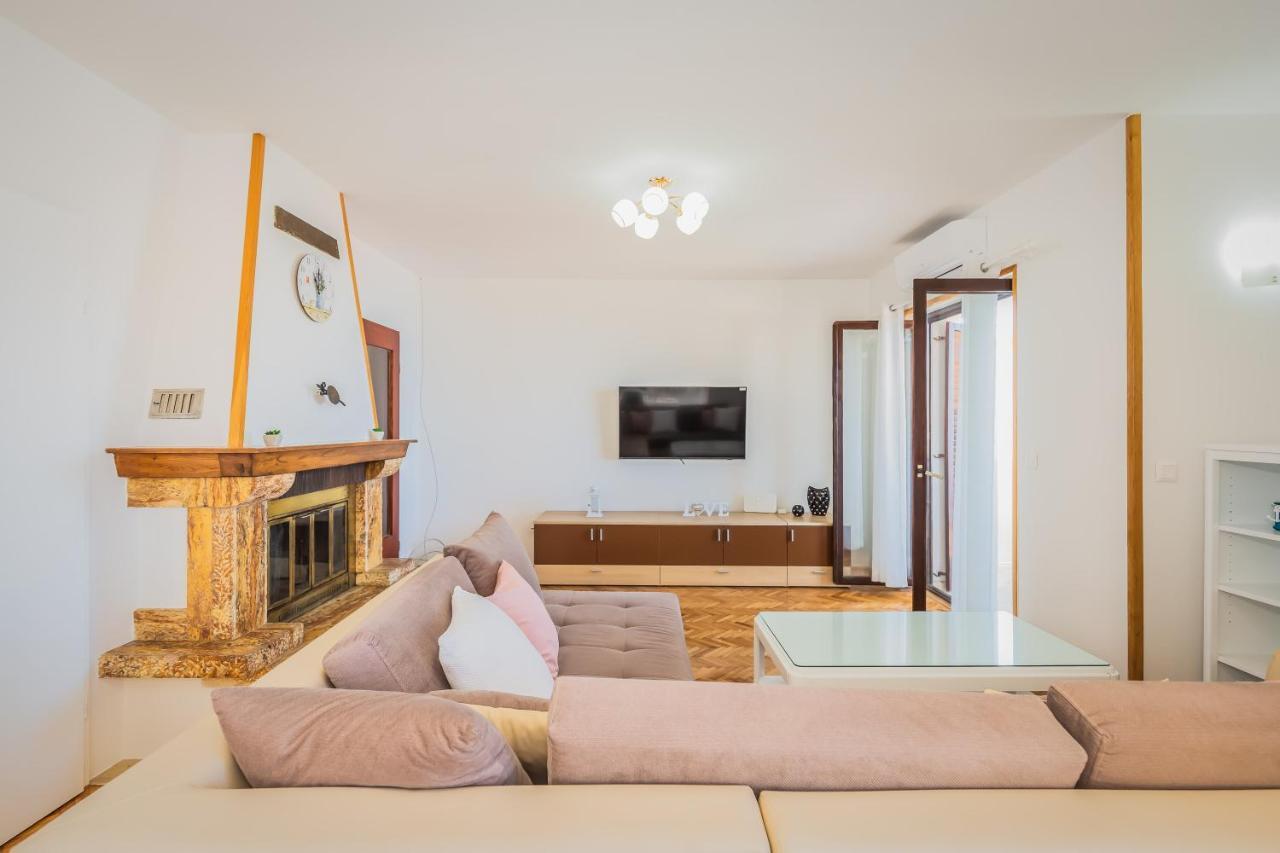 Adriatic Seaview Apartment 奥米什 外观 照片